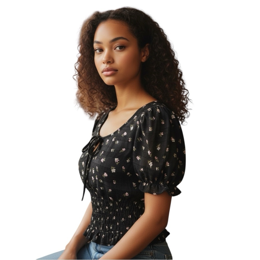 American Eagle Outfitters top, cropped & elasticised waist, blk floral, Sz SM